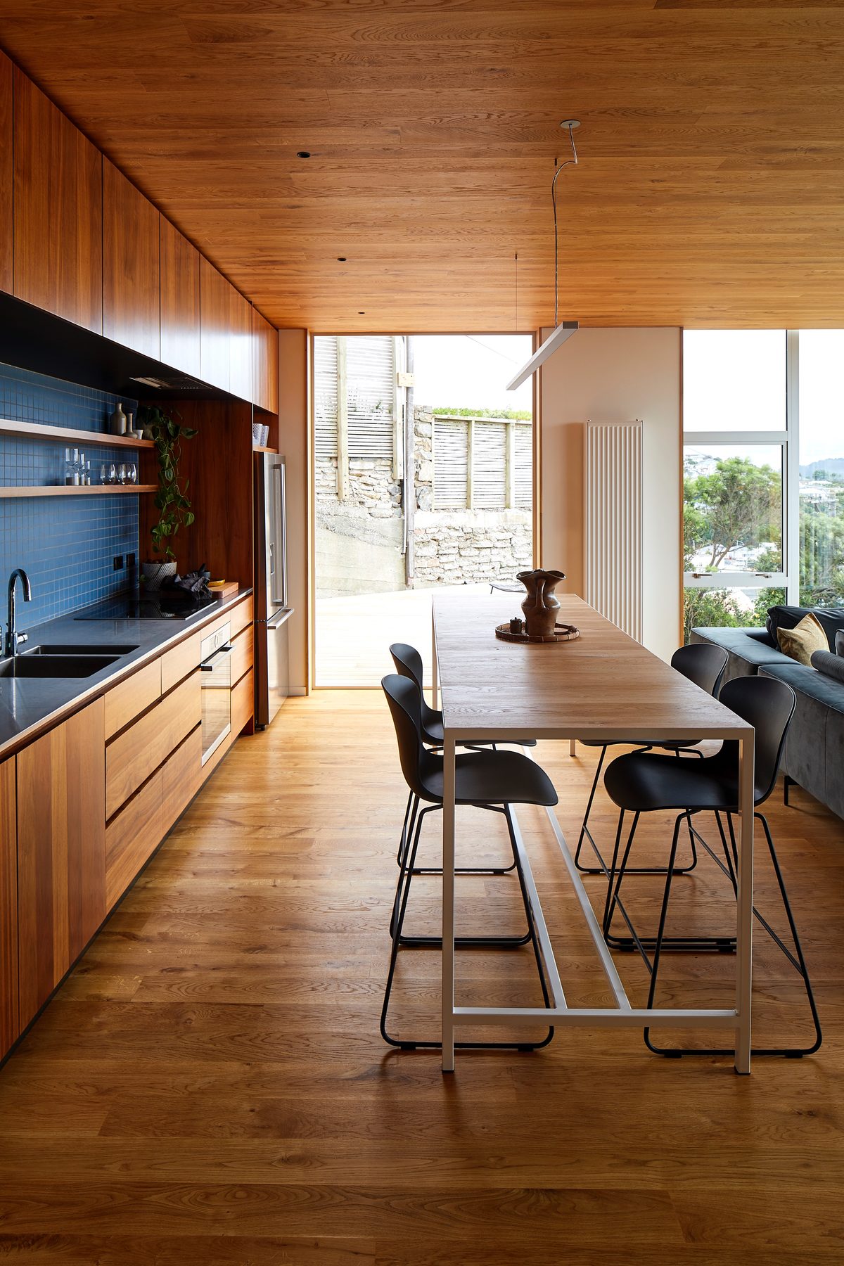 10×10 House, Kilbirnie — Shadow Constructs