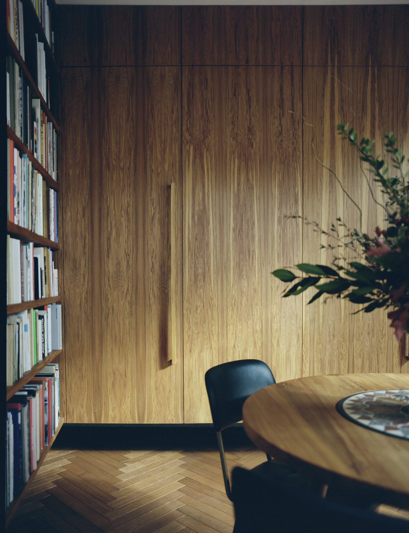 Font Bunker studio, Miramar — Shadow Constructs
