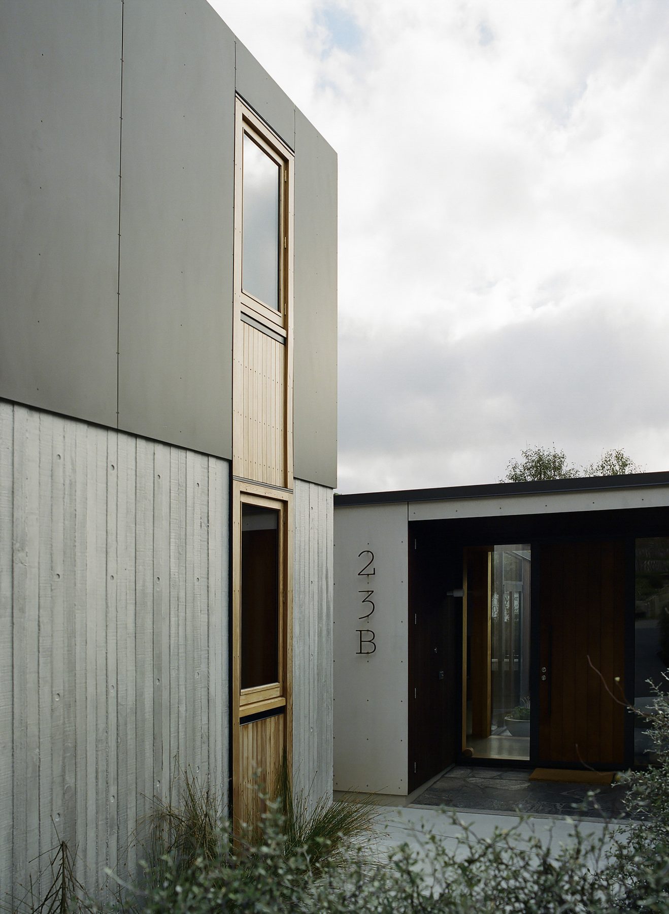 Font Bunker studio, Miramar — Shadow Constructs