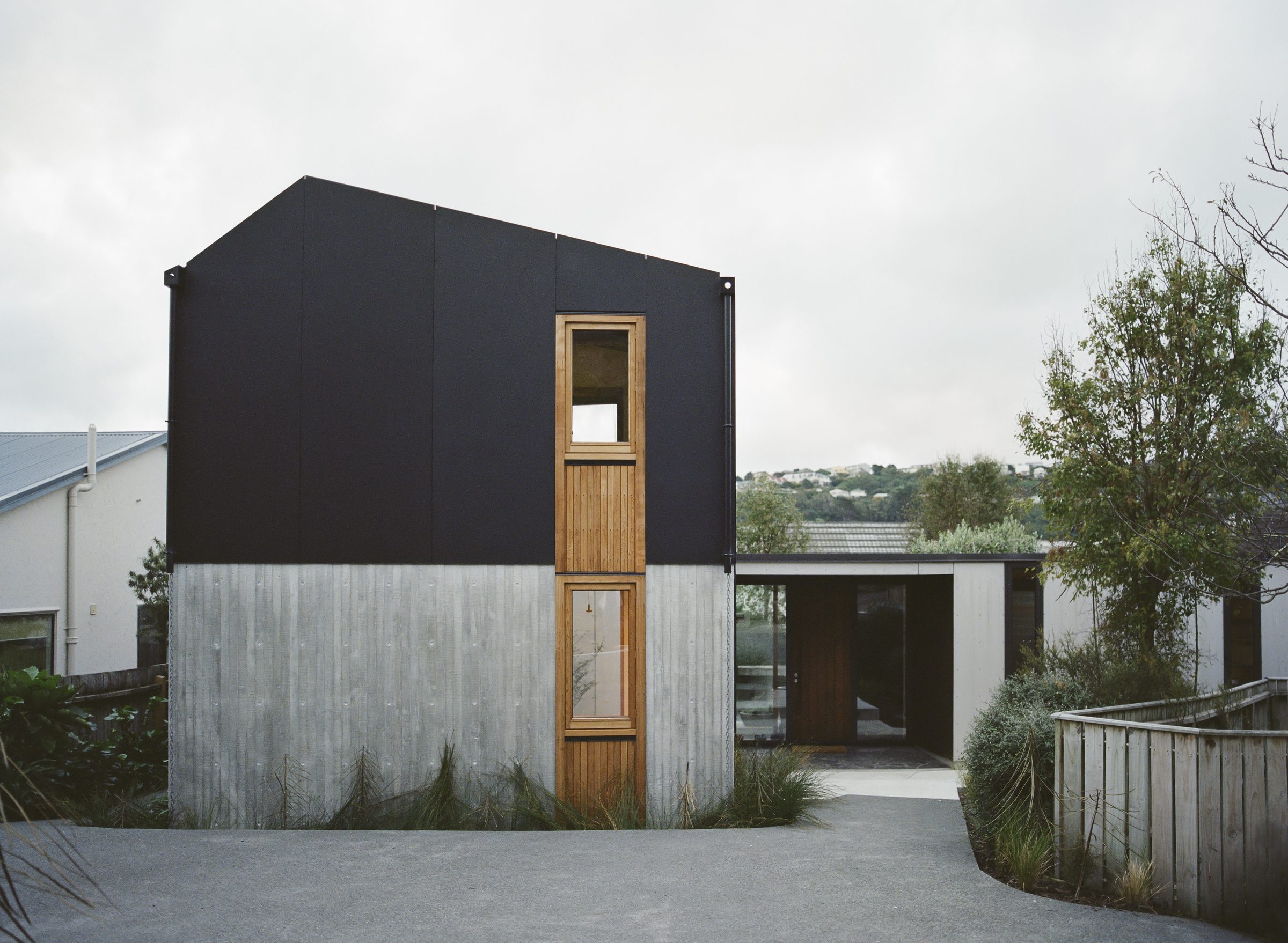 Font Bunker studio, Miramar — Shadow Constructs